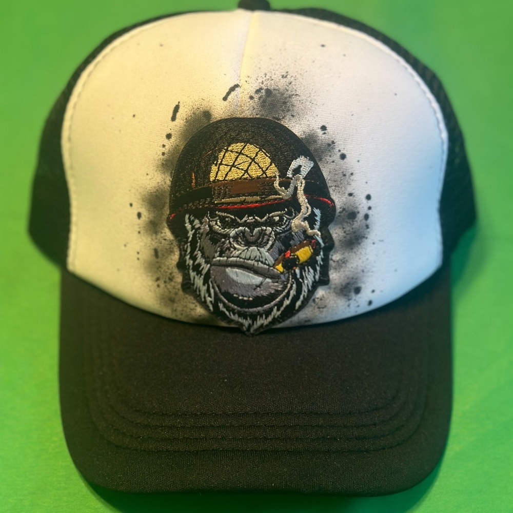 Trucker hat